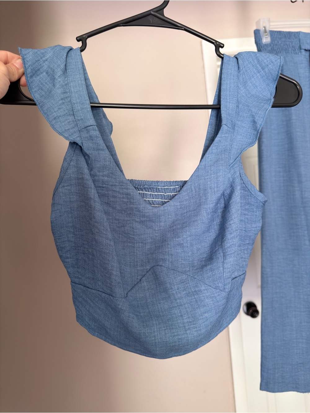 SHEIN Light Blue Sleeveless Crop Top